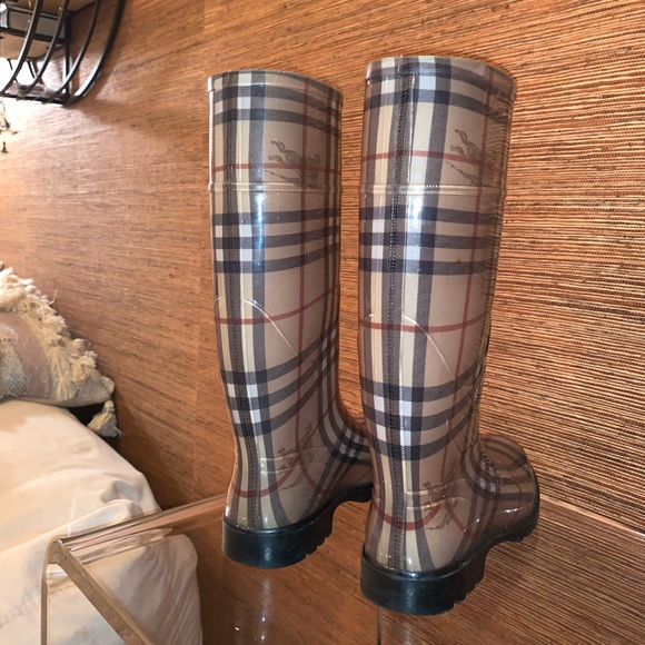 Burberry USED Rain Boots SIZE 38 - Picture 5 of 8